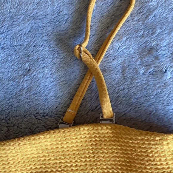 ZAFUL💫Bee Yellow Bandeau Bikini Top with Removable Straps - Picture 8 of 11